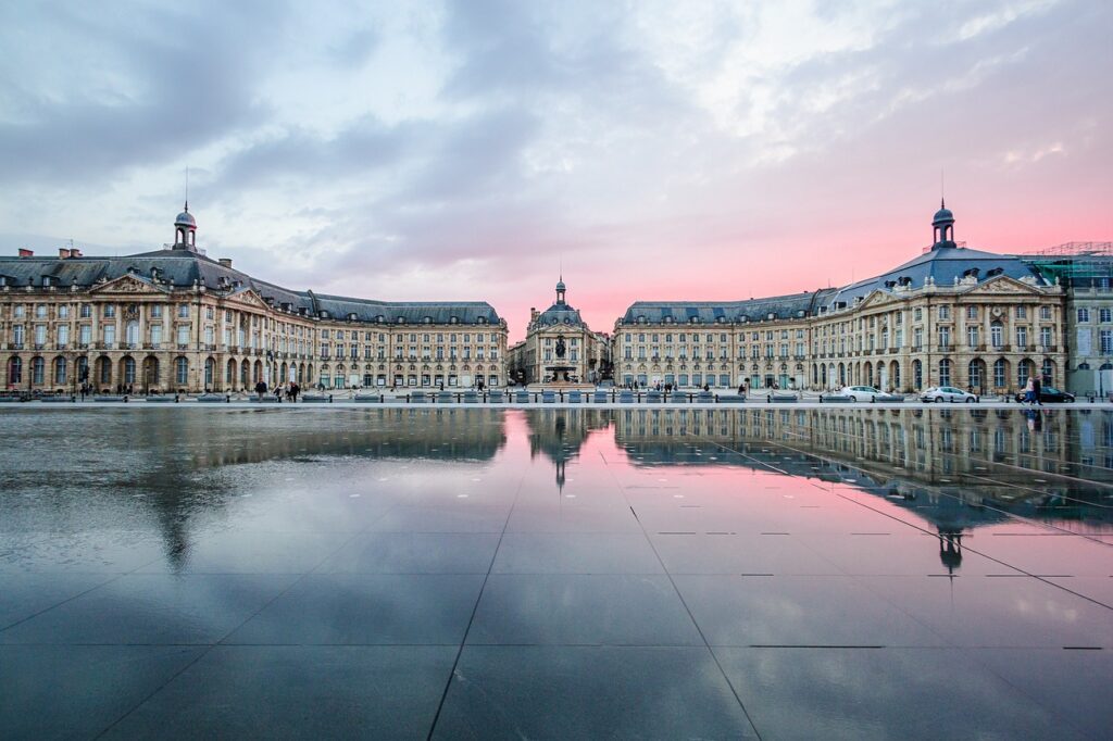 bordeaux, sunset, sky-7173548.jpg